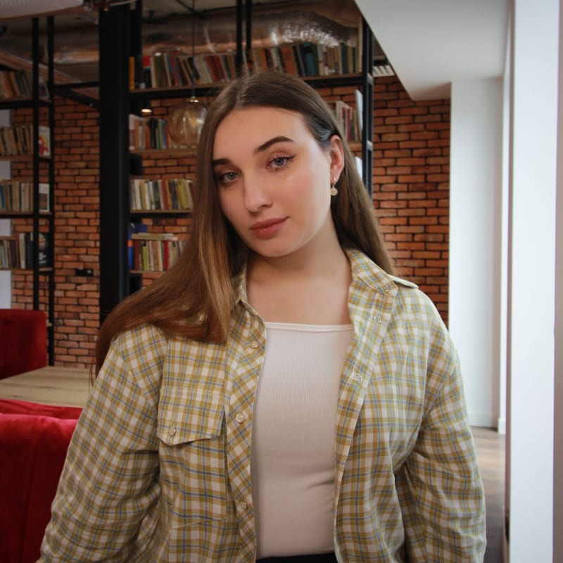 Sofia Iasynska — Ekspert ds. nieruchomości, Glory Estate