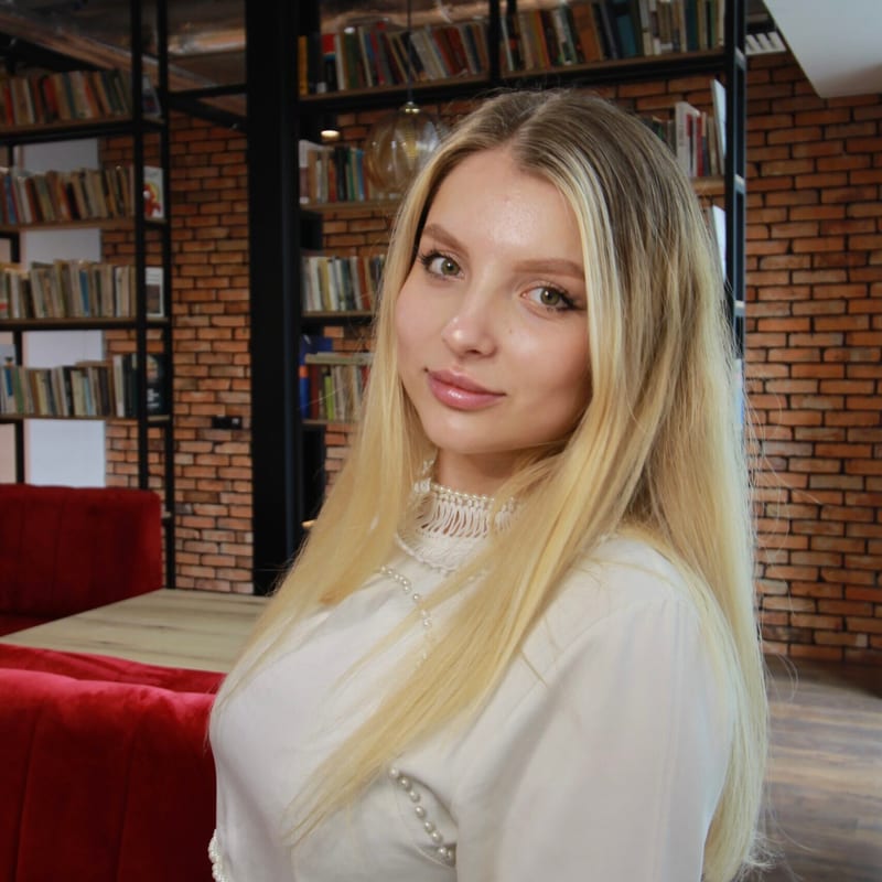 Yelizaveta Zhivaikina — Ekspert ds. nieruchomości, Glory Estate